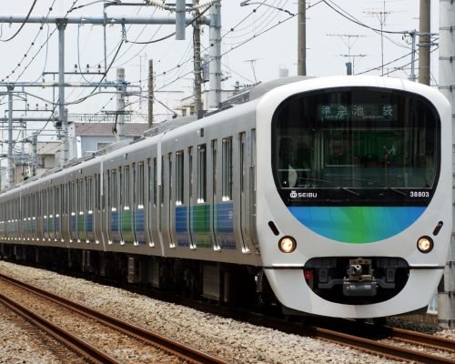 Seibu_Railway_30000